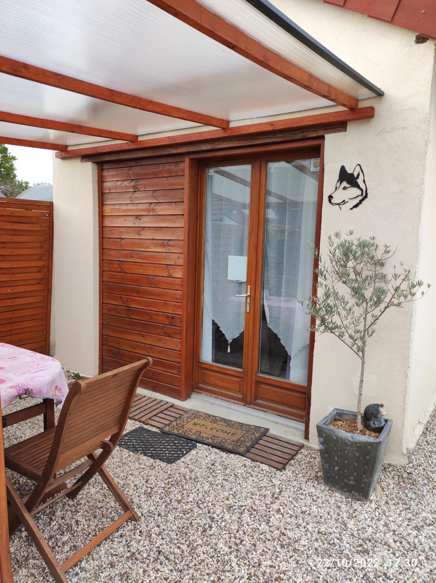 Avec Terrasse 