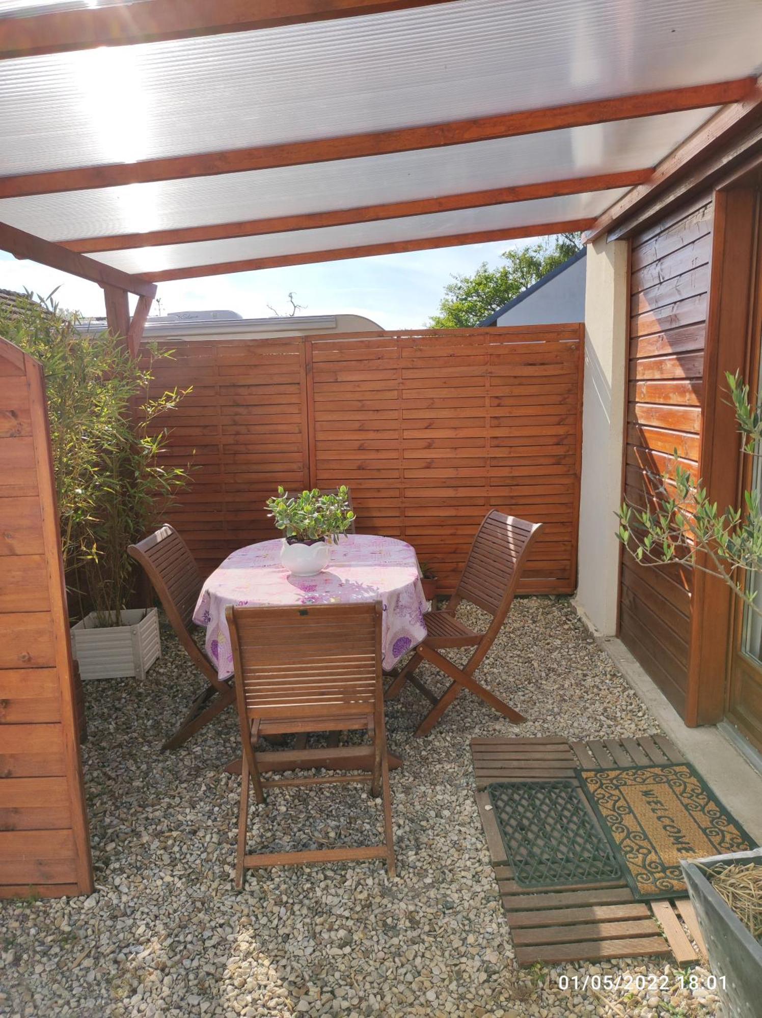 Avec Terrasse 